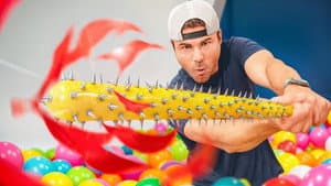 CrunchLabs 10K Balloon Invasion